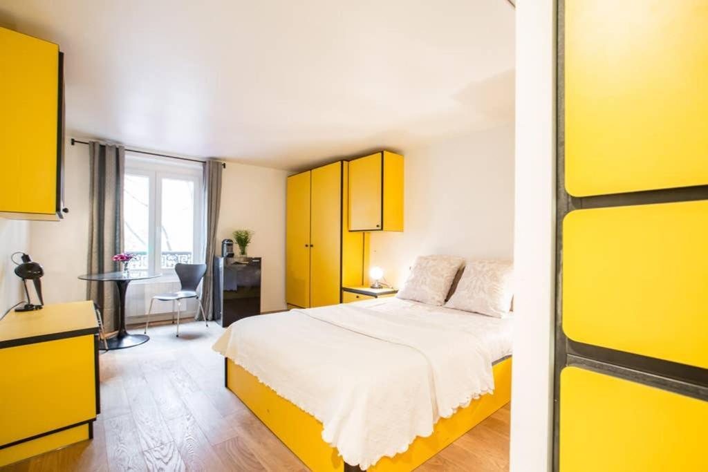 Charming Le Marais Retro Apartment Paris Exterior photo