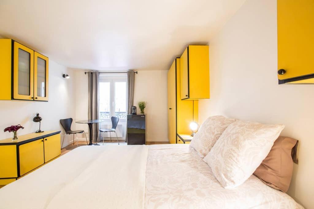 Charming Le Marais Retro Apartment Paris Exterior photo